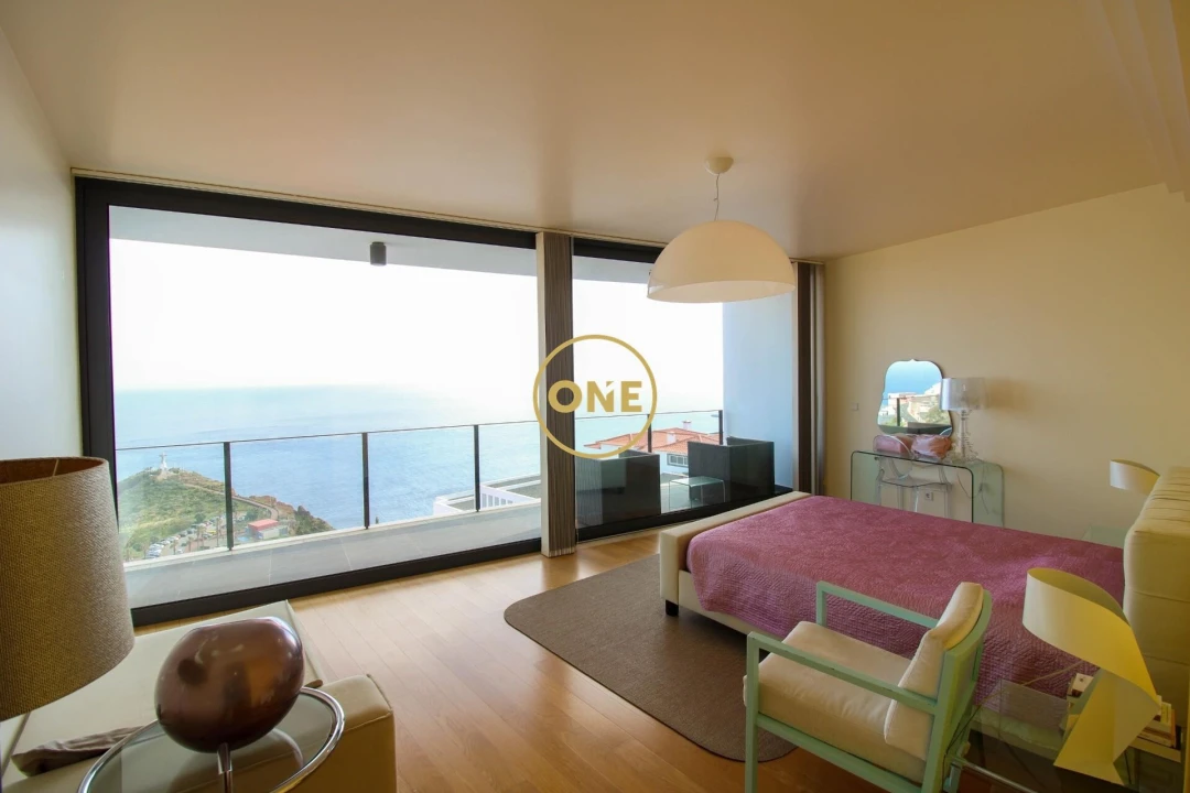 Moradia T3 para Venda em Caniço Foto 29