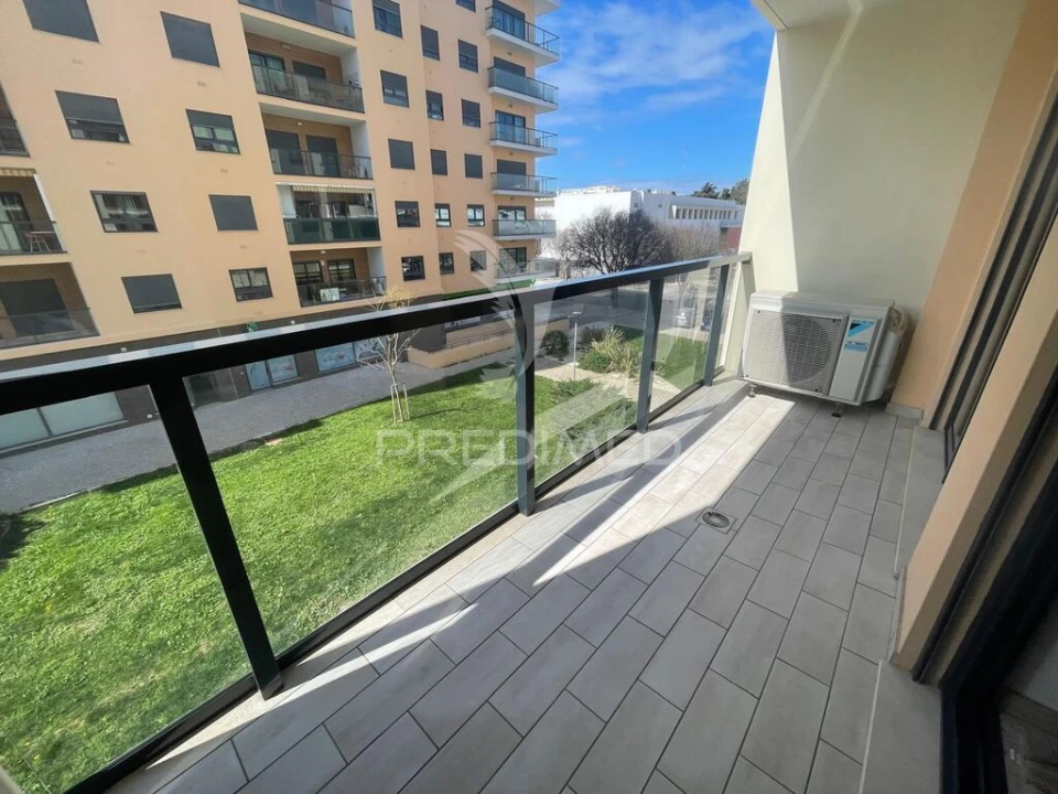 Apartamento T3 para Venda em Portimão Foto 4