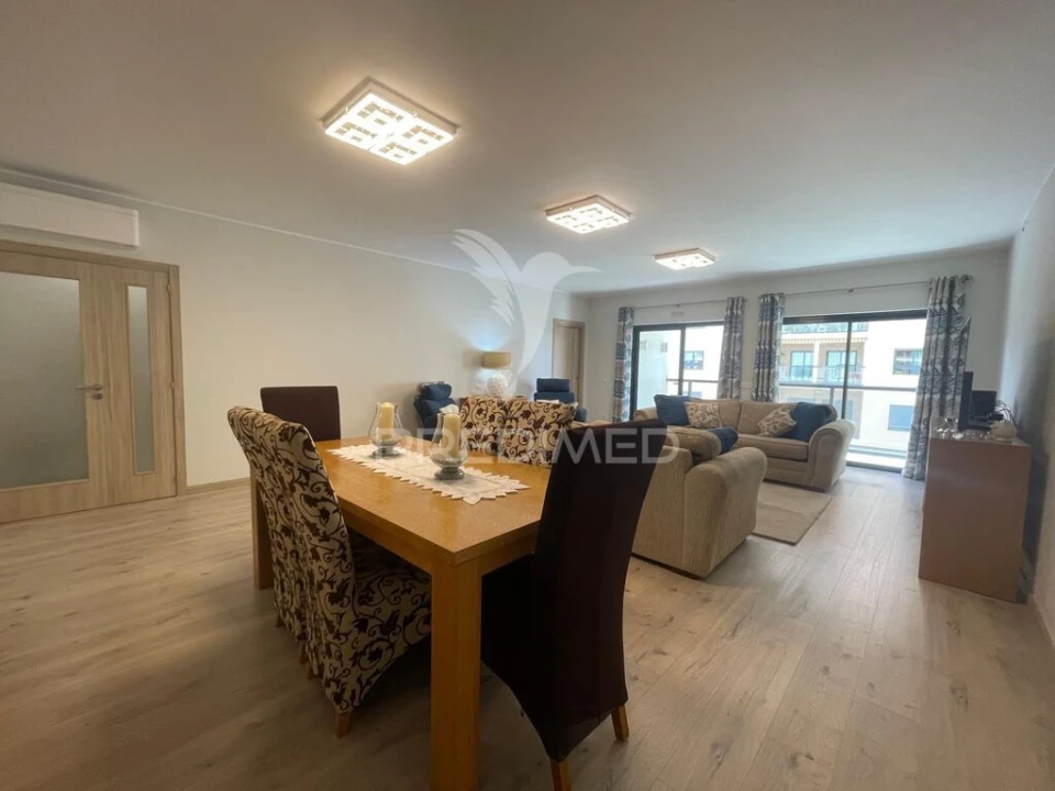 Apartamento T3 para Venda em Portimão Foto 6