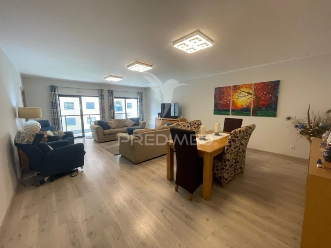 Apartamento T3 para Venda em Portimão Foto 5