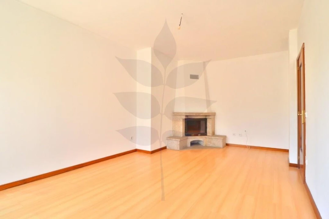 Apartamento T2 para Venda em Palmeira Foto 2
