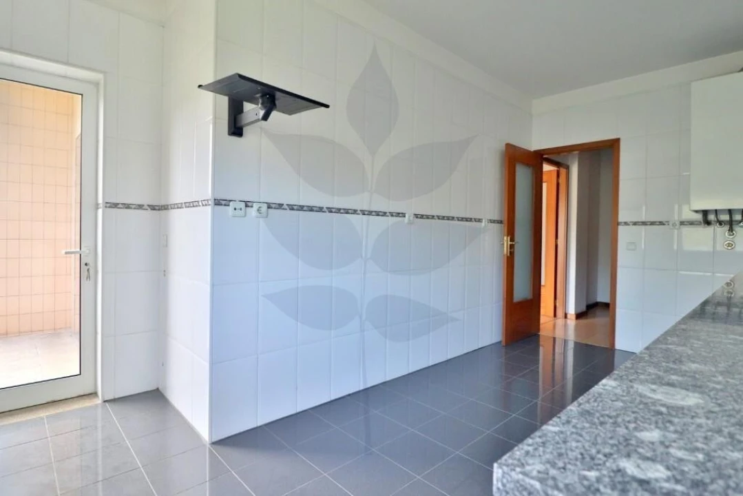 Apartamento T2 para Venda em Palmeira Foto 7
