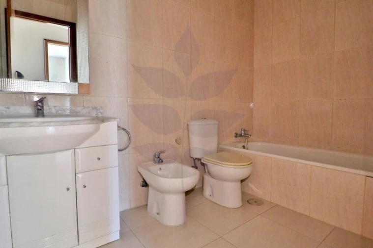 Apartamento T2 para Venda em Palmeira Foto 8