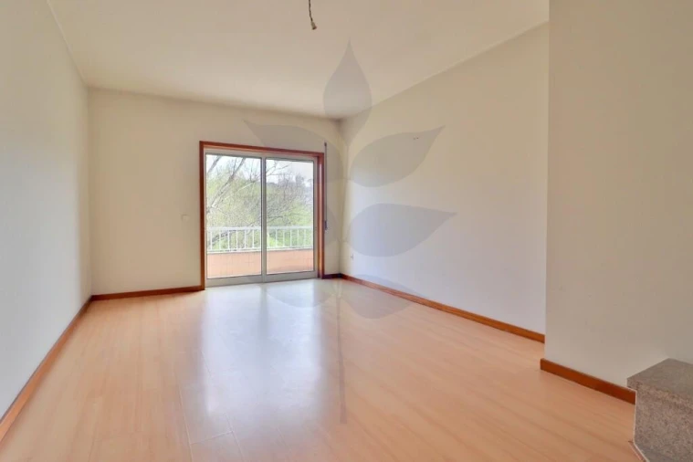 Apartamento T2 para Venda em Palmeira Foto 3