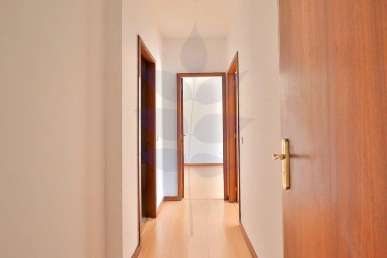 Apartamento T2 para Venda em Palmeira Foto 11