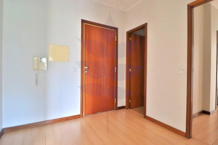 Apartamento T2 para Venda em Palmeira Foto 10