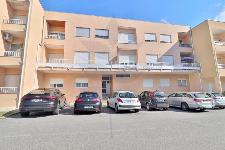 Apartamento T2 para Venda em Palmeira Foto 18