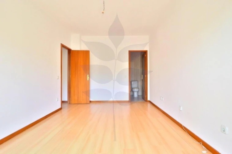 Apartamento T2 para Venda em Palmeira Foto 8
