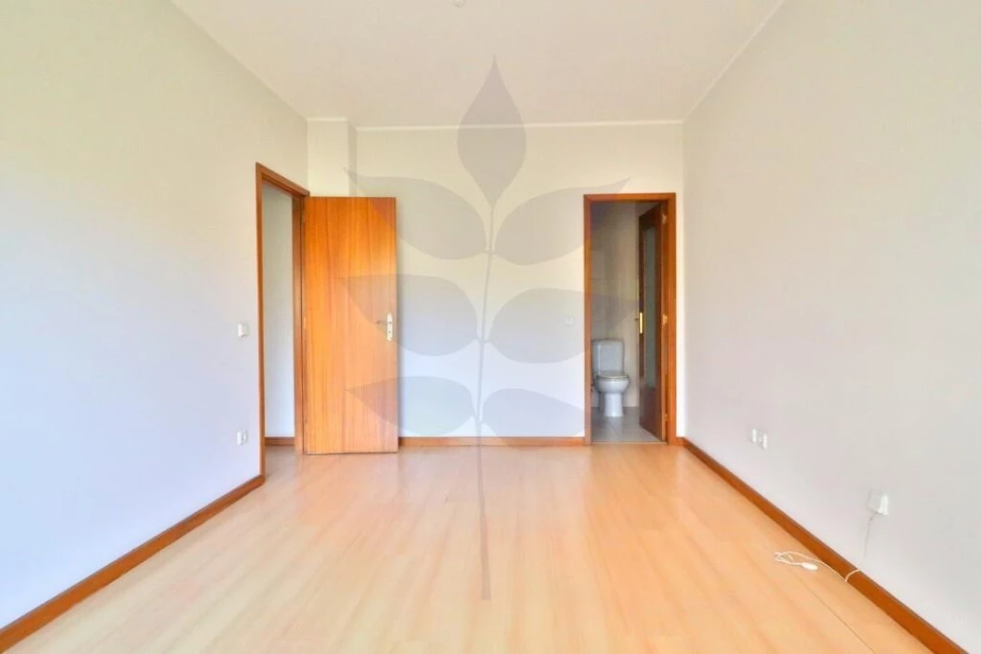 Apartamento T2 para Venda em Palmeira Foto 6