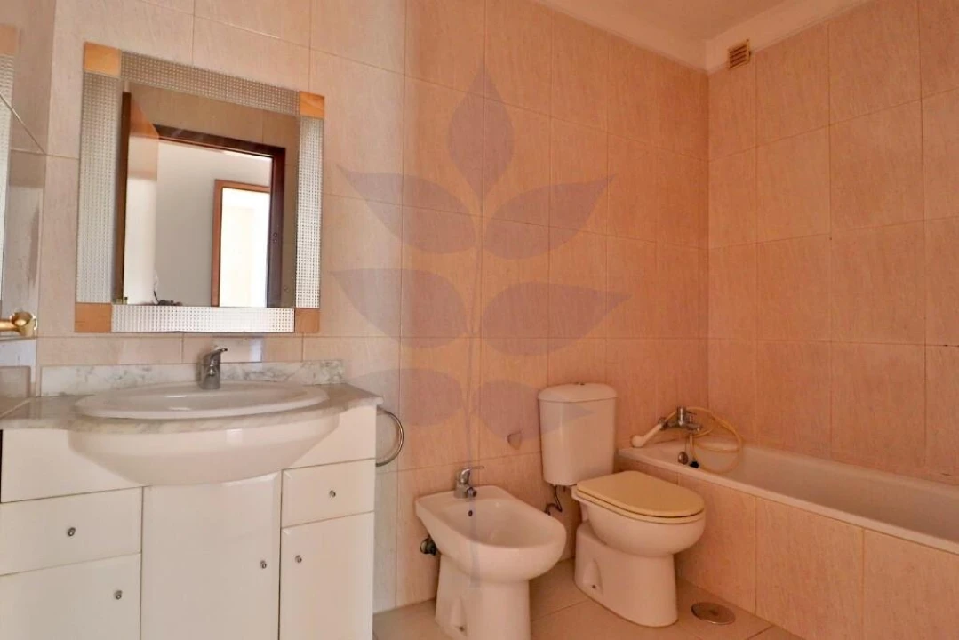 Apartamento T2 para Venda em Palmeira Foto 9