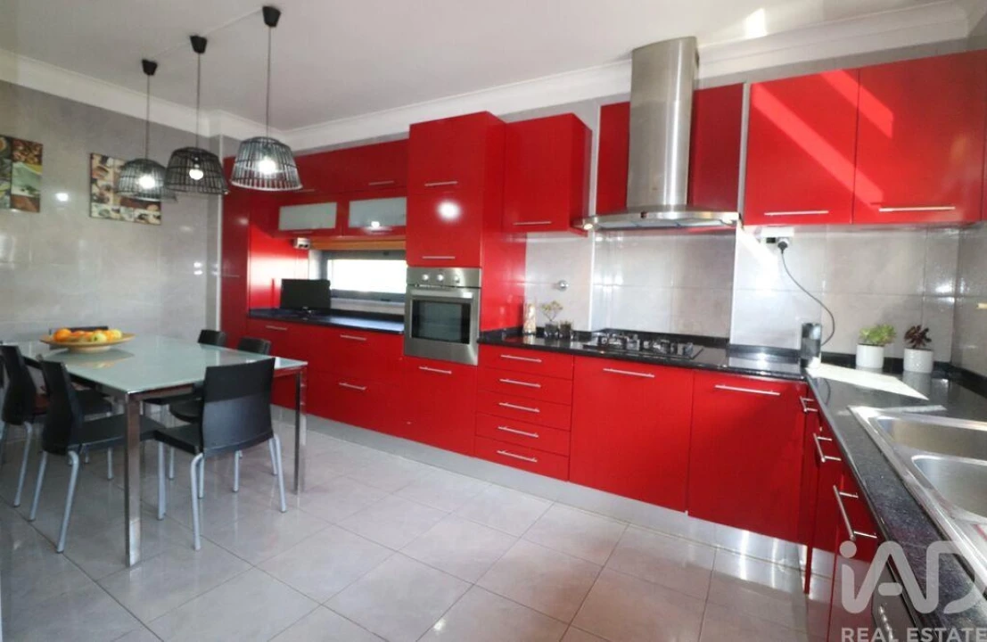 Moradia T5 para Venda em Silveira Foto 11