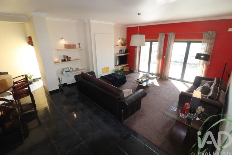 Moradia T5 para Venda em Silveira Foto 1