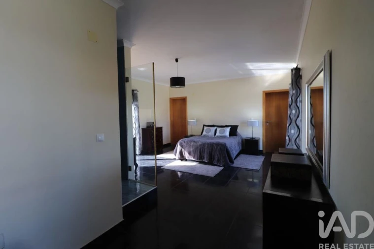 Moradia T5 para Venda em Silveira Foto 19