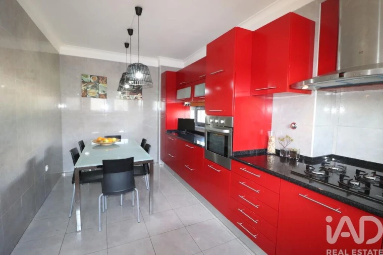 Moradia T5 para Venda em Silveira Foto 12