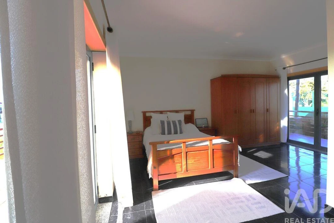 Moradia T5 para Venda em Silveira Foto 26