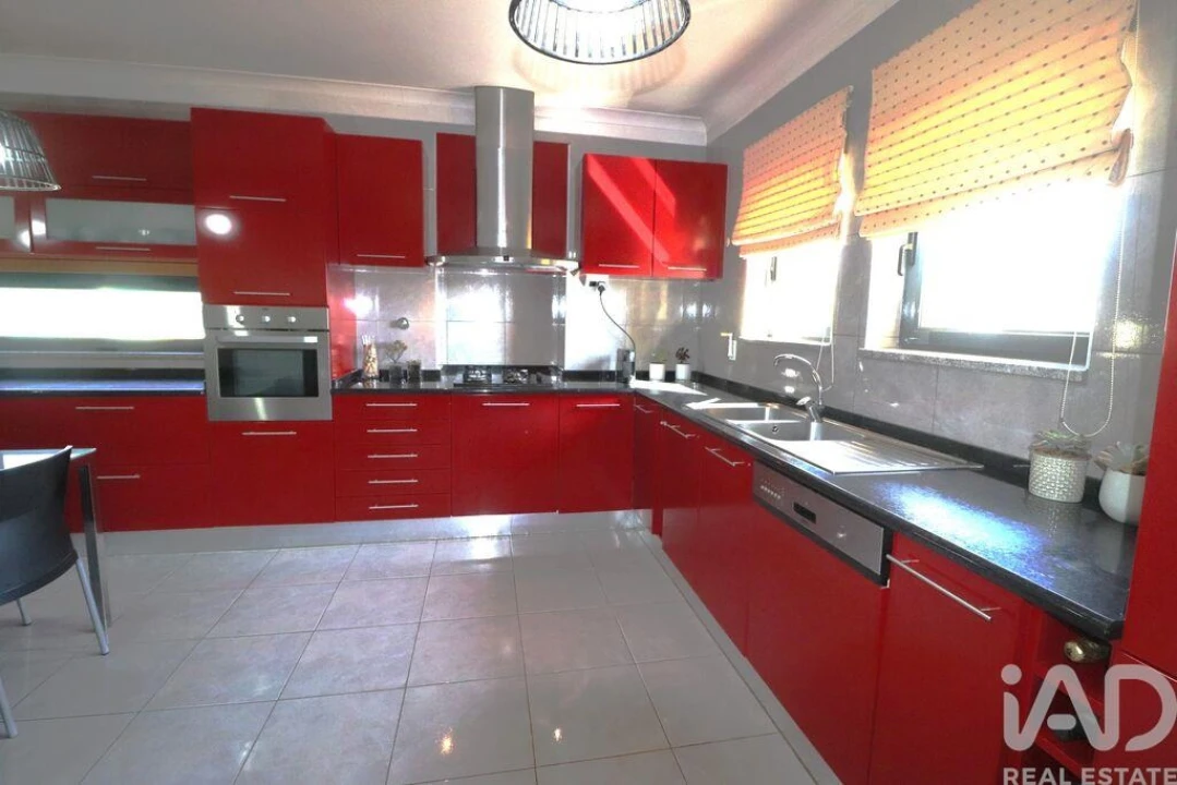 Moradia T5 para Venda em Silveira Foto 13