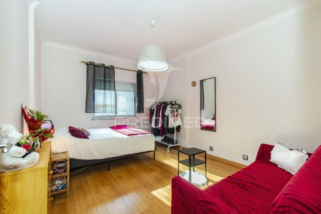 Apartamento T4 para Venda em Vila Franca de Xira Foto 16