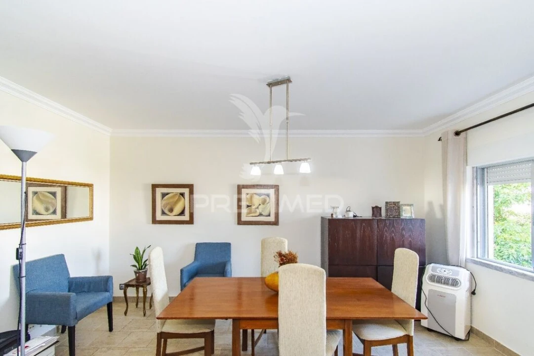 Apartamento T4 para Venda em Vila Franca de Xira Foto 5