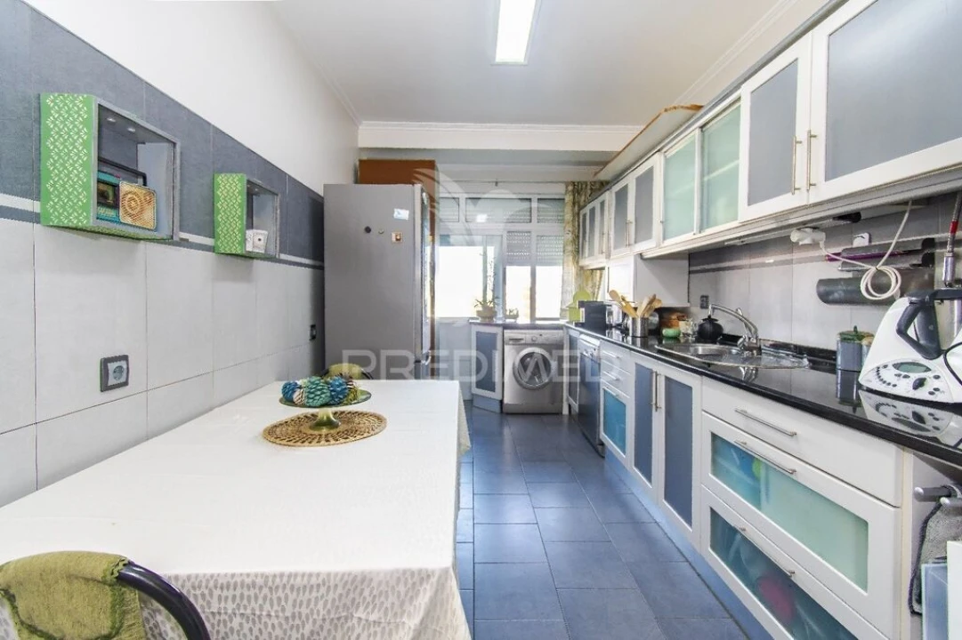 Apartamento T4 para Venda em Vila Franca de Xira Foto 11