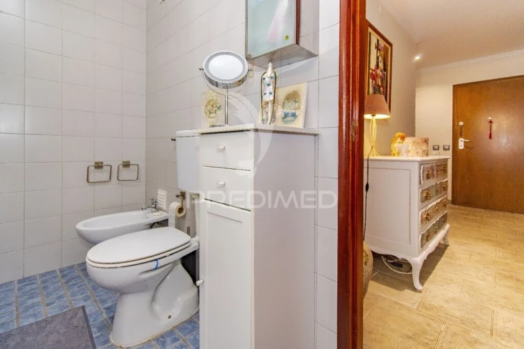 Apartamento T4 para Venda em Vila Franca de Xira Foto 6