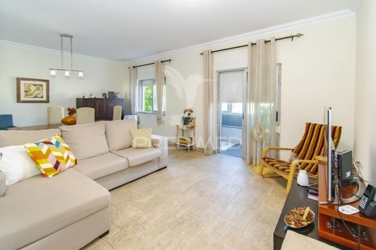 Apartamento T4 para Venda em Vila Franca de Xira Foto 2