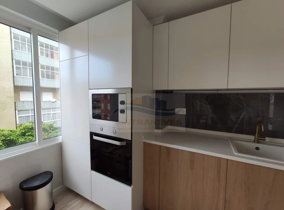 Apartamento T3 para Venda em Águas Livres Foto 4