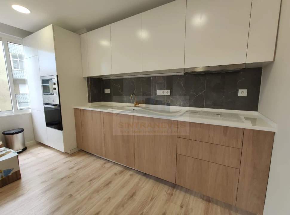 Apartamento T3 para Venda em Águas Livres Foto 5