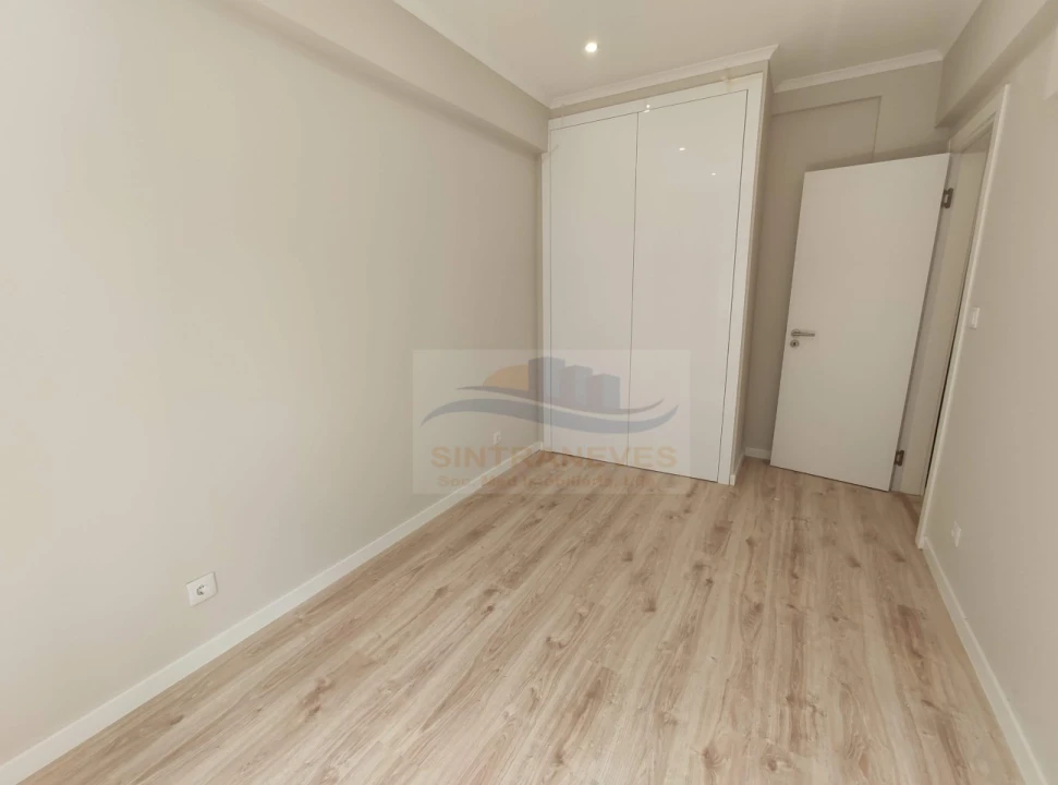 Apartamento T3 para Venda em Águas Livres Foto 9