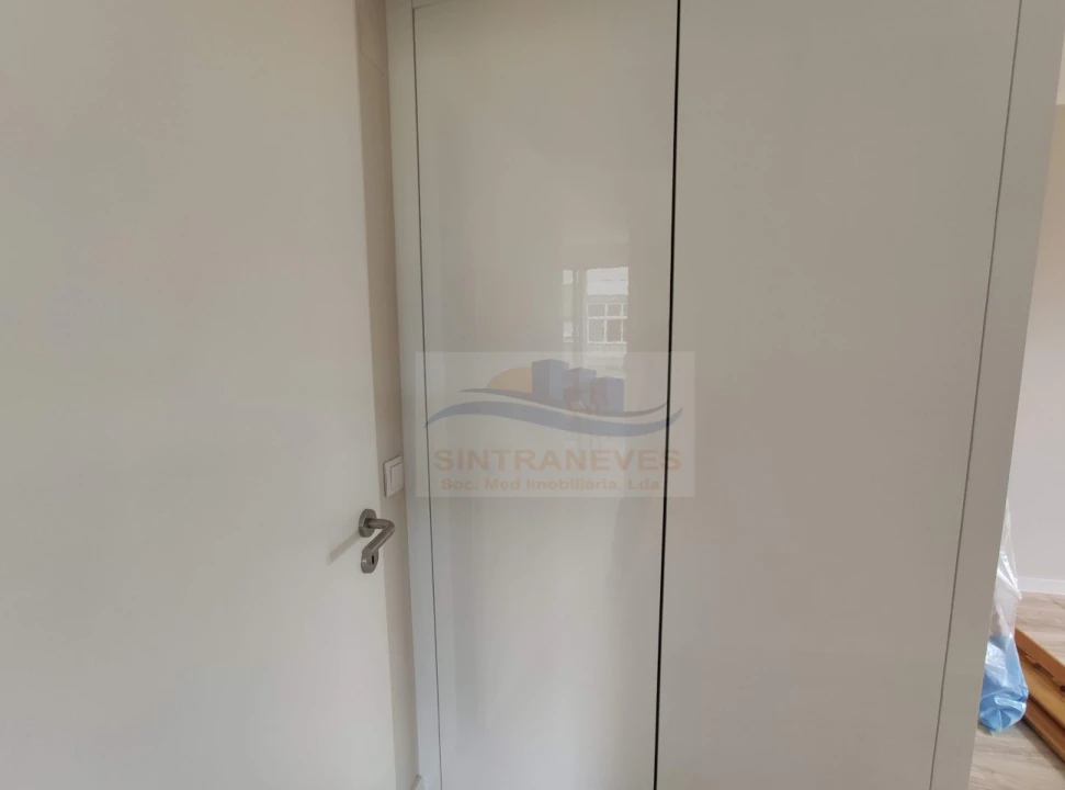 Apartamento T3 para Venda em Águas Livres Foto 14