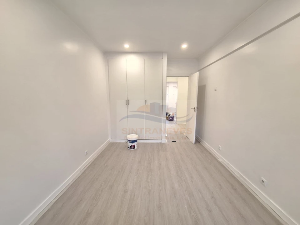 Apartamento T3 para Venda em Águas Livres Foto 19