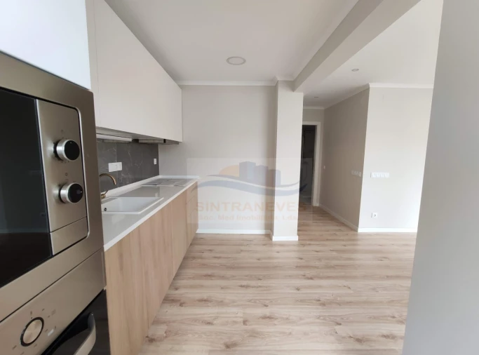 Apartamento T3 para Venda em Águas Livres Foto 2