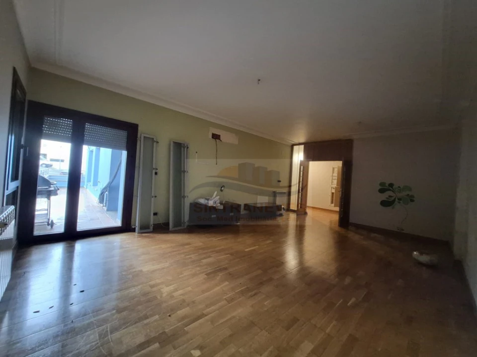 Apartamento T2 para Venda em Vila Franca de Xira Foto 2