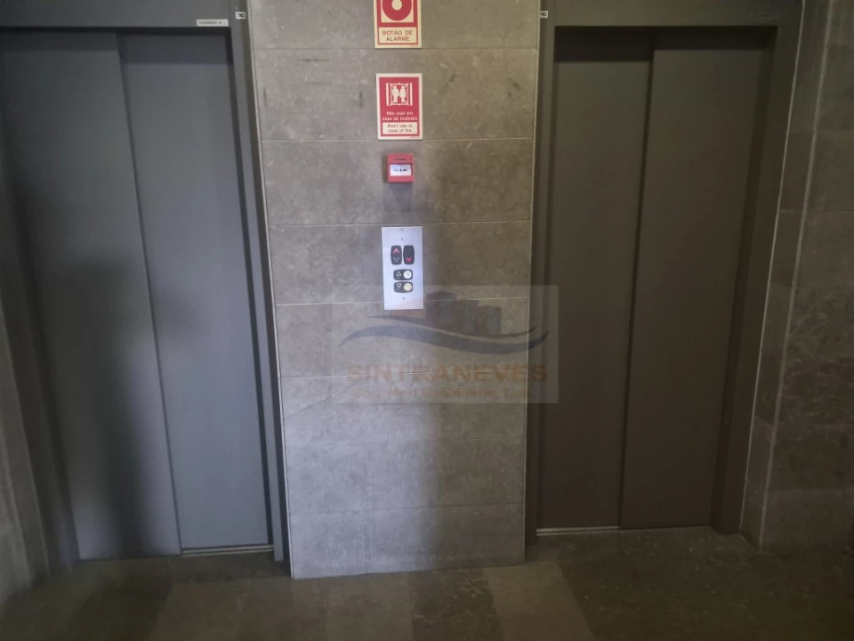 Apartamento T2 para Venda em Vila Franca de Xira Foto 3