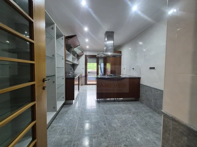 Apartamento T2 para Venda em Vila Franca de Xira Foto 9