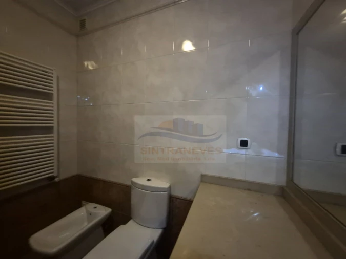 Apartamento T2 para Venda em Vila Franca de Xira Foto 15