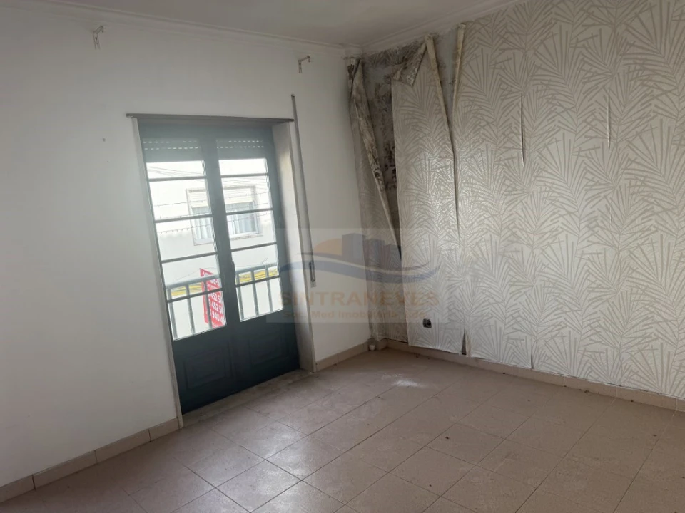 Moradia T3 para Venda em Arruda dos Vinhos Foto 4