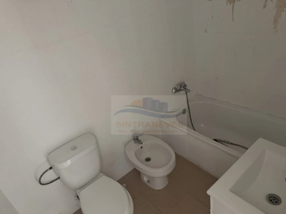 Moradia T3 para Venda em Arruda dos Vinhos Foto 11