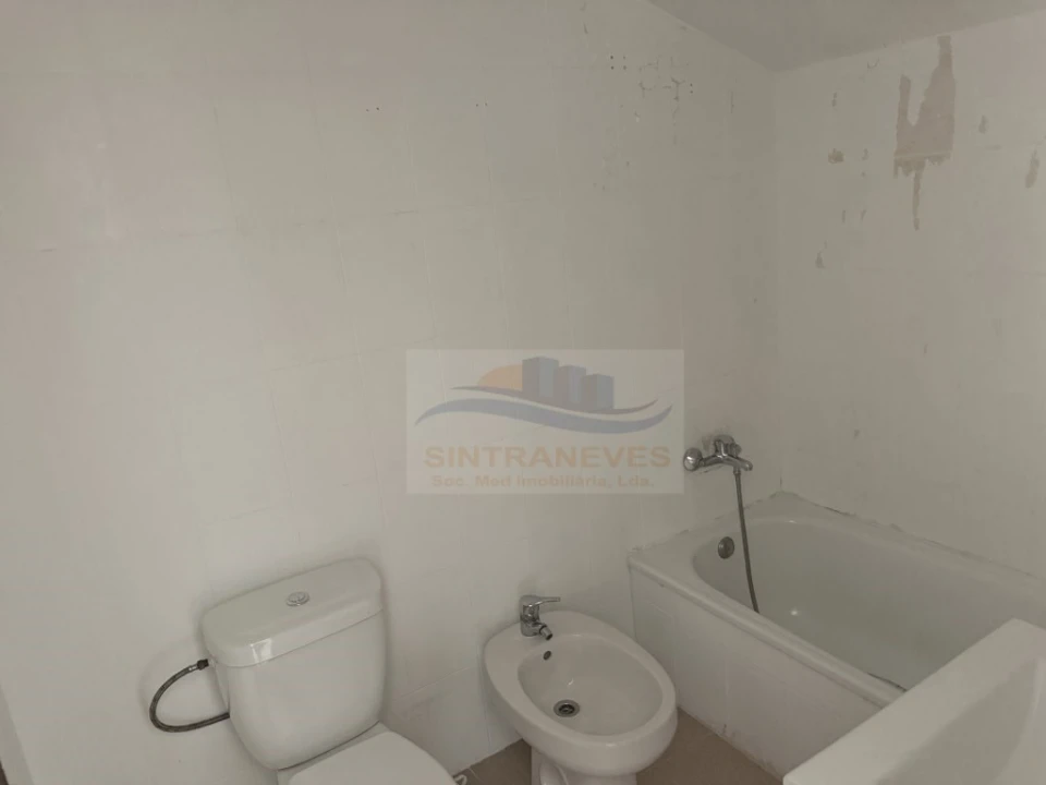 Moradia T3 para Venda em Arruda dos Vinhos Foto 13