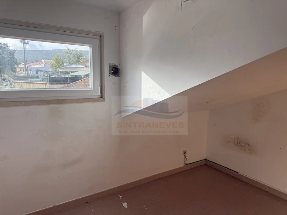 Moradia T3 para Venda em Arruda dos Vinhos Foto 18