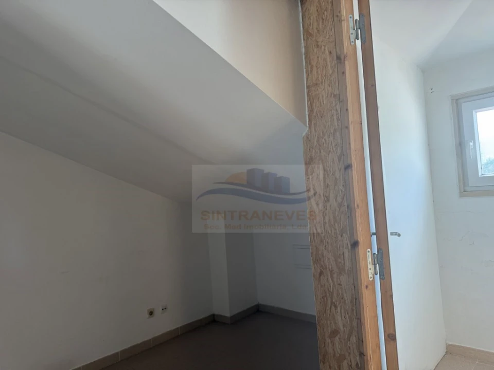 Moradia T3 para Venda em Arruda dos Vinhos Foto 19