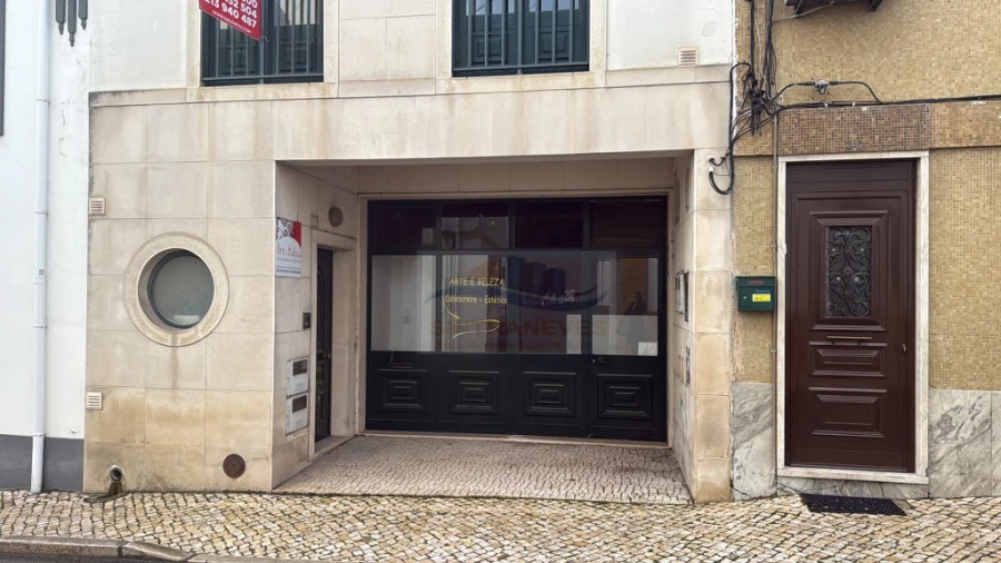 Moradia T3 para Venda em Arruda dos Vinhos Foto 28