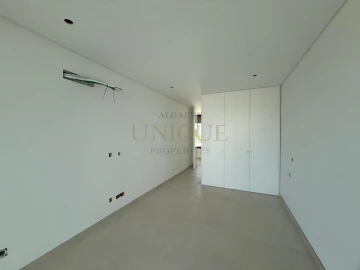 Moradia T3 para Venda em Mexilhoeira Grande