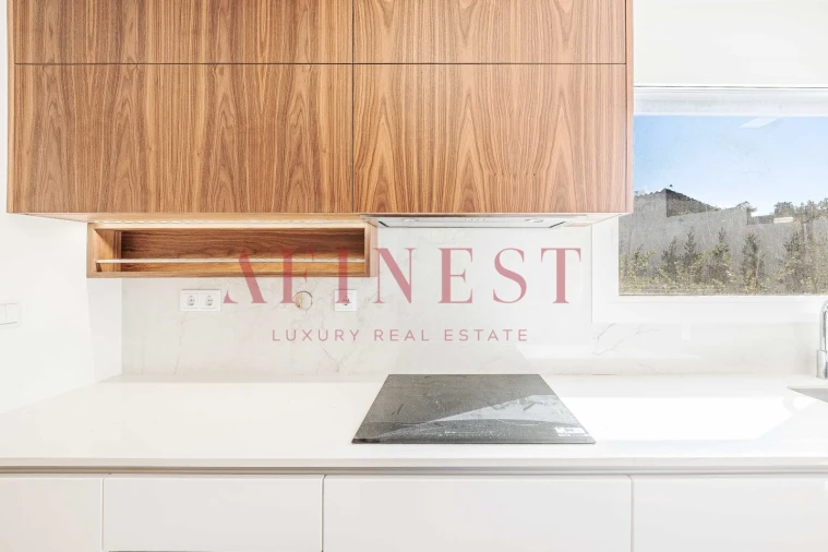 Moradia T4 para Venda em Alcabideche Foto 8