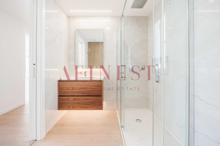 Moradia T4 para Venda em Alcabideche Foto 23