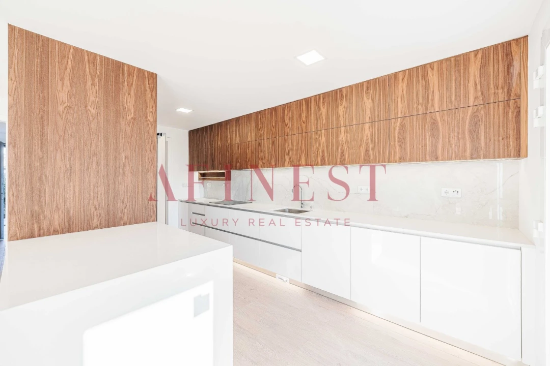 Moradia T4 para Venda em Alcabideche Foto 4