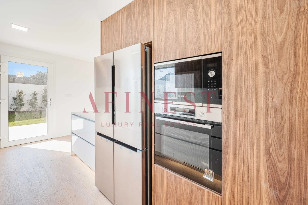 Moradia T4 para Venda em Alcabideche Foto 7