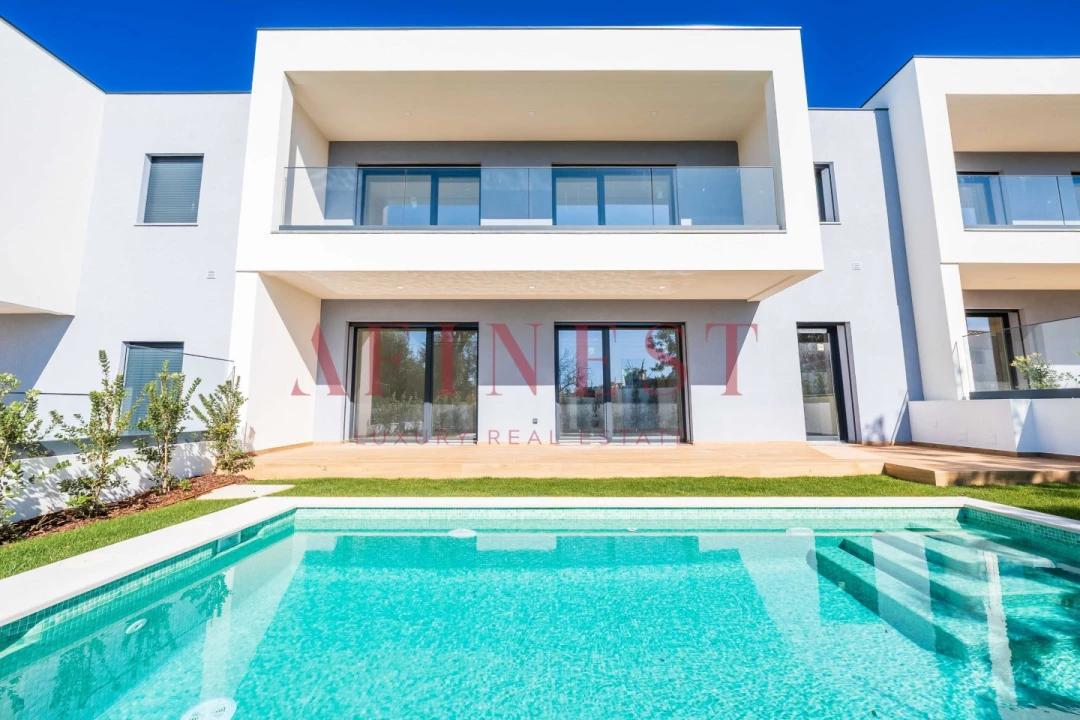 Moradia T4 para Venda em Alcabideche Foto 46