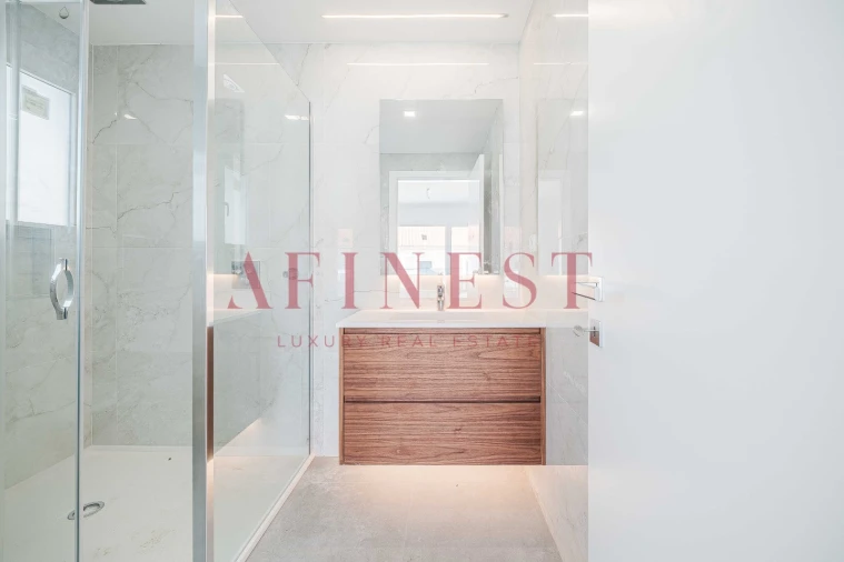 Moradia T4 para Venda em Alcabideche Foto 39