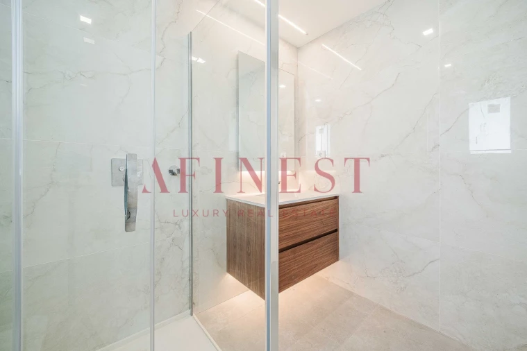 Moradia T4 para Venda em Alcabideche Foto 41