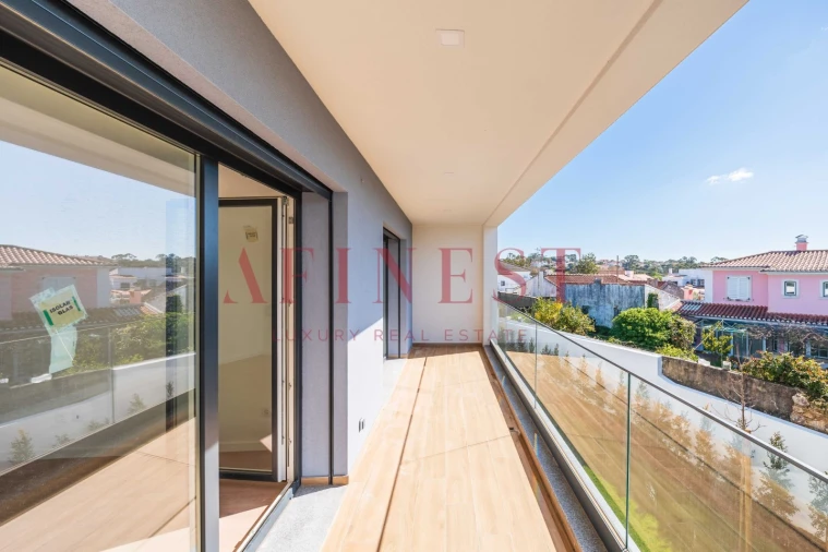 Moradia T4 para Venda em Alcabideche Foto 42